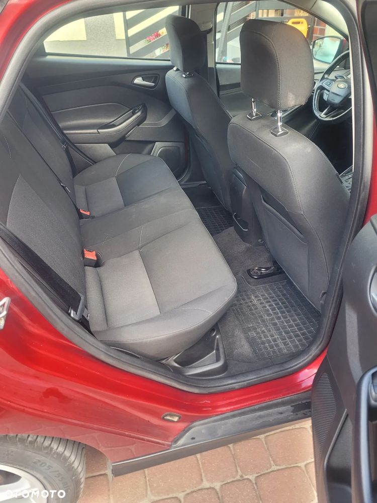 Ford Focus - 17