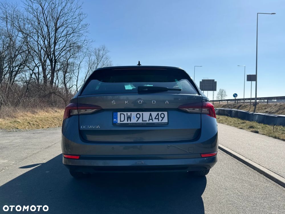 Skoda Octavia 2.0 TDI SCR Style DSG - 6