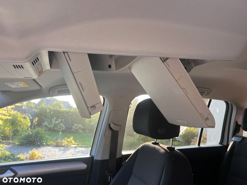 Volkswagen Touran 1.5 TSI EVO Comfortline DSG - 4