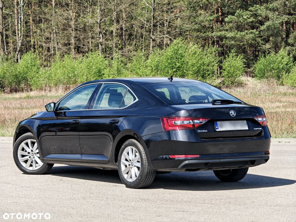 Skoda Superb 2.0 TDI Ambition - 3