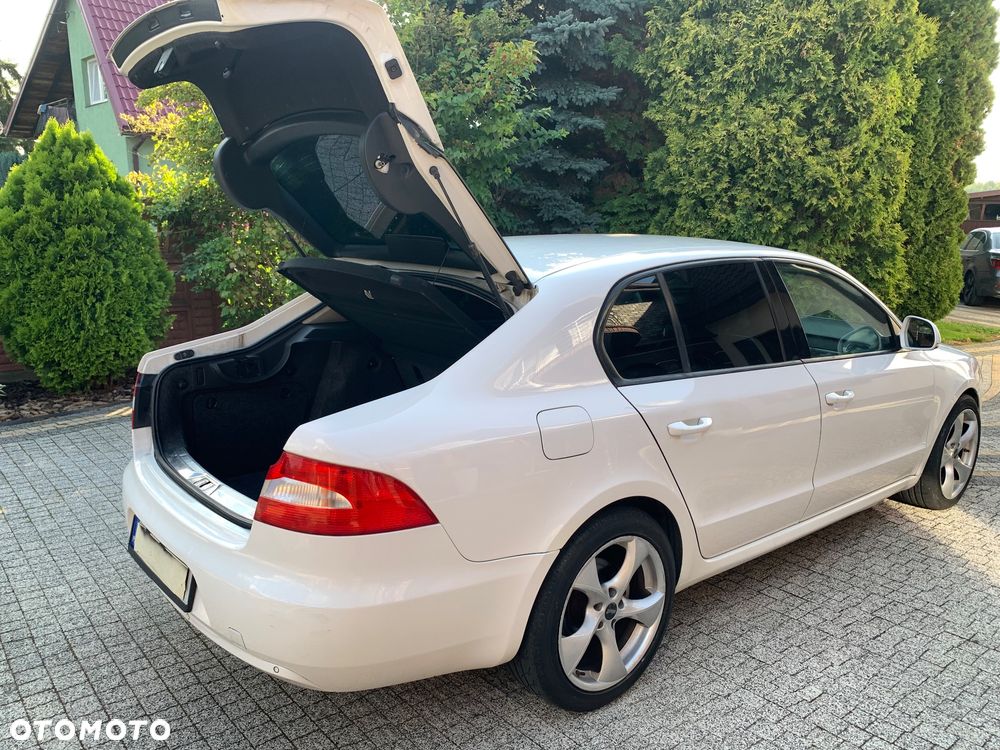 Skoda Superb 2.0 TDI Family - 35