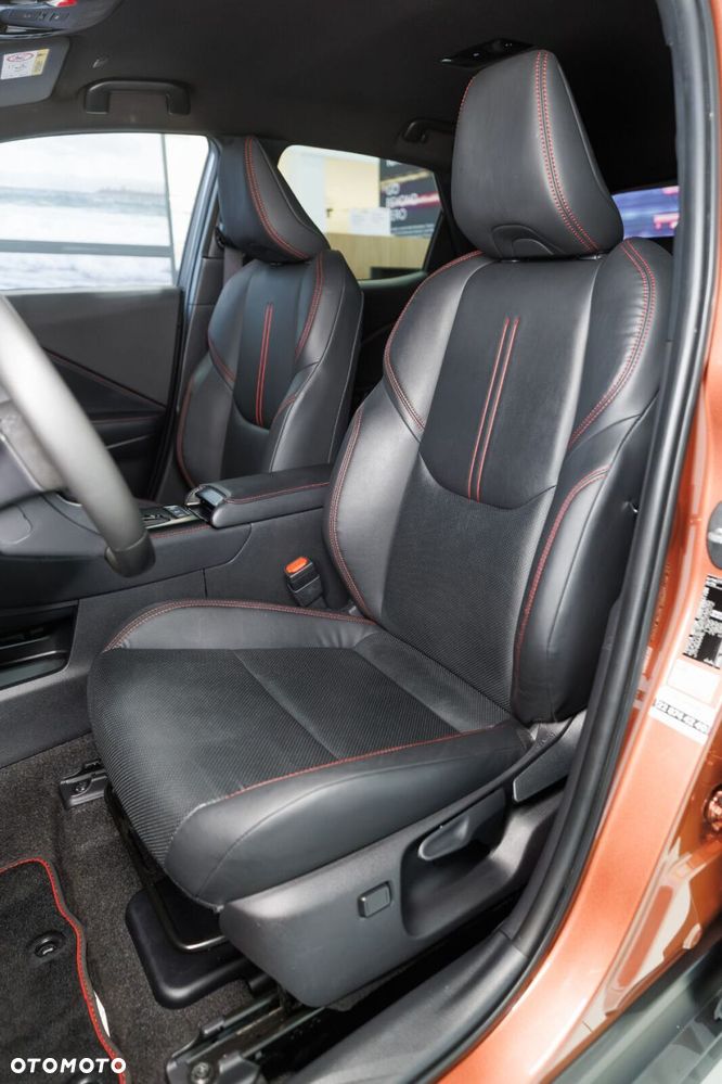 Lexus LBX 1.5 Hybrid Emotion - 13