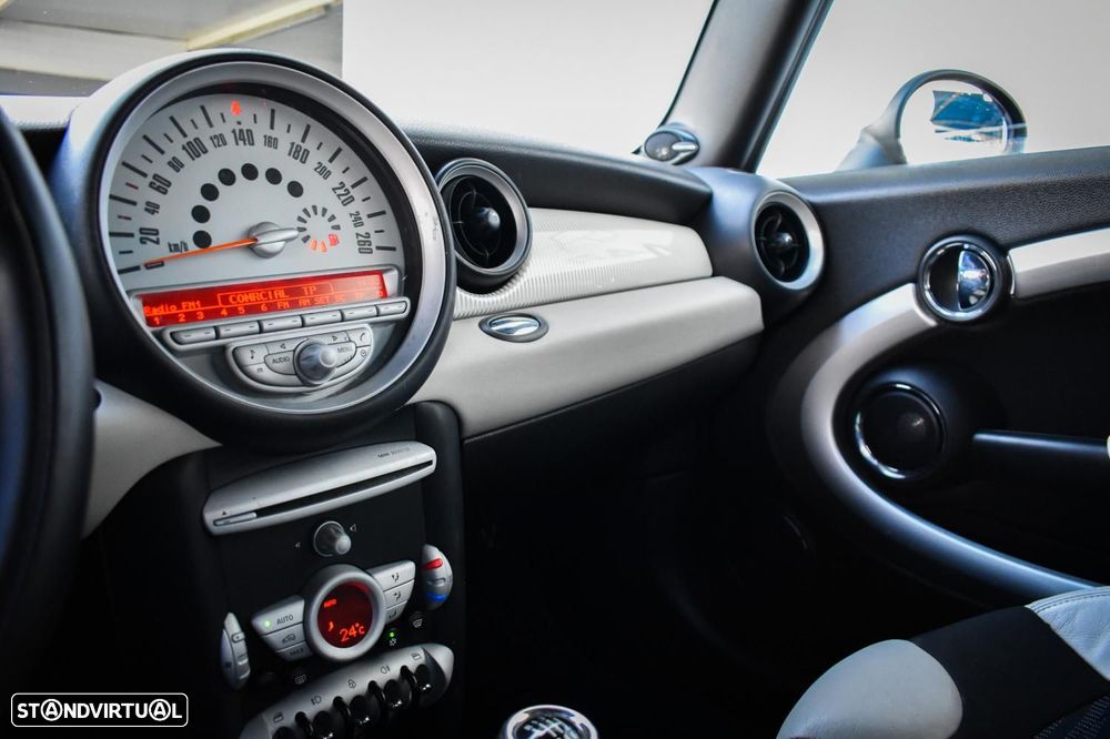 MINI 3 Portas Cooper D 50 Camden - 12