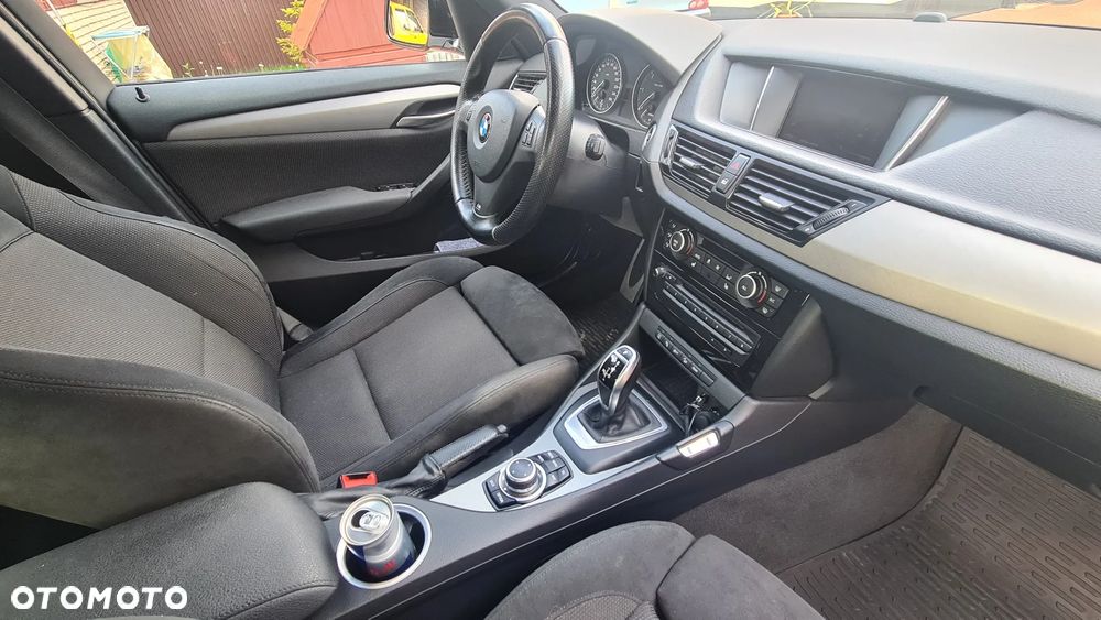 BMW X1 xDrive25d Sport Line - 9