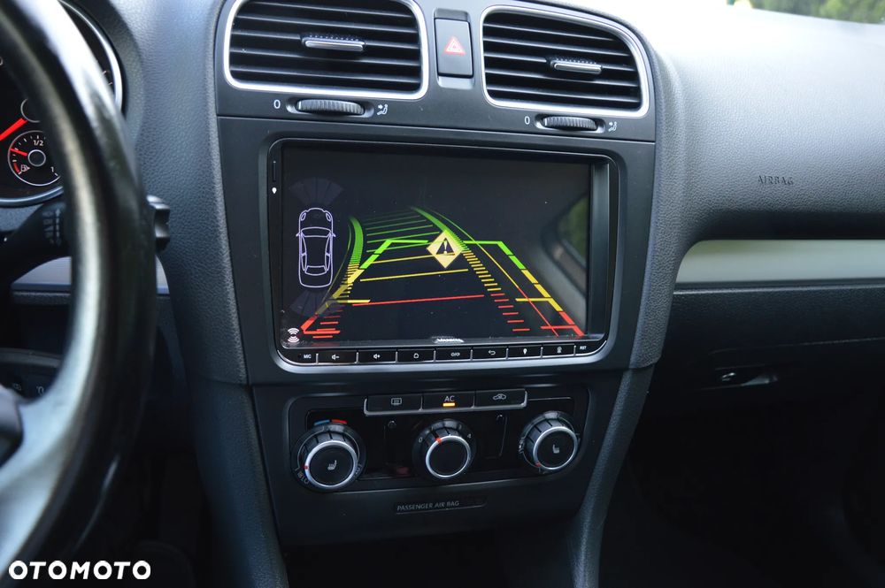 Volkswagen Golf - 27