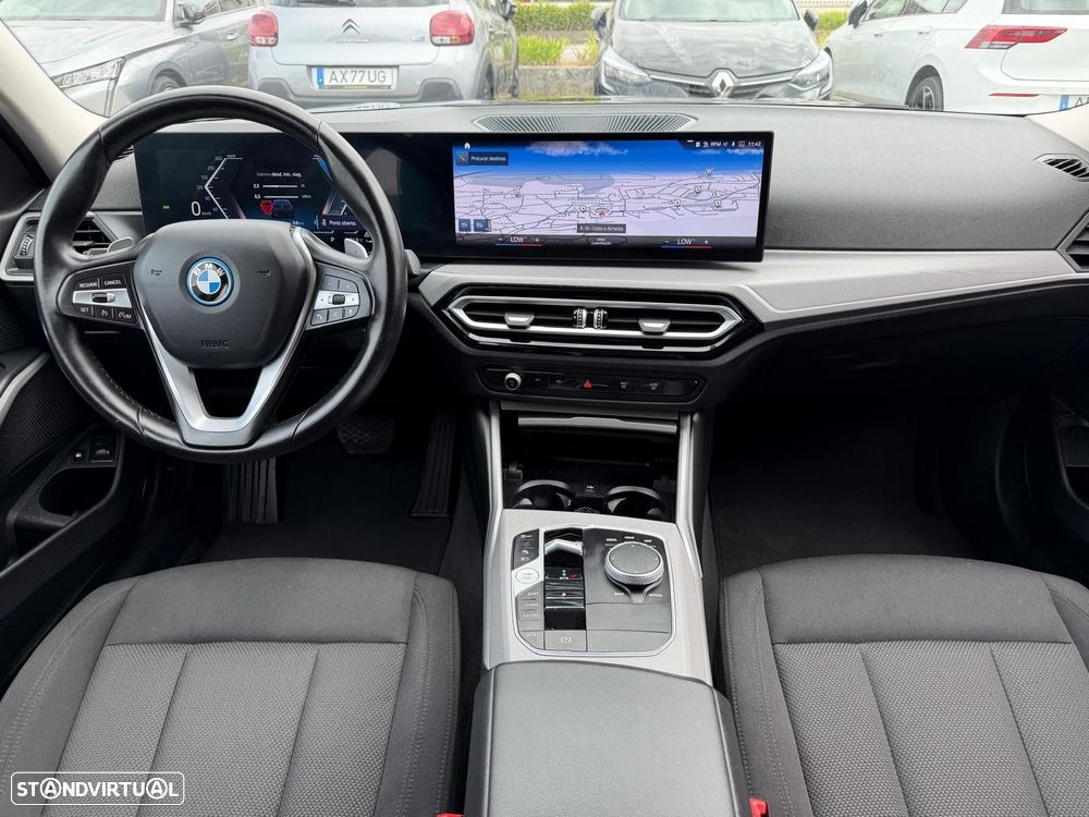 BMW 320 e Auto - 13