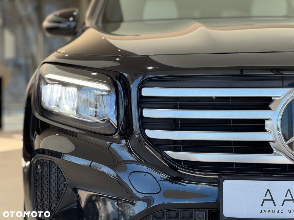 Mercedes-Benz GLB - 40
