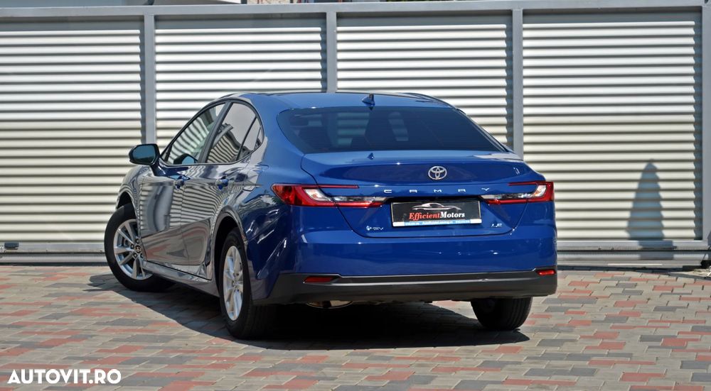 Toyota Camry Business Edition - 4