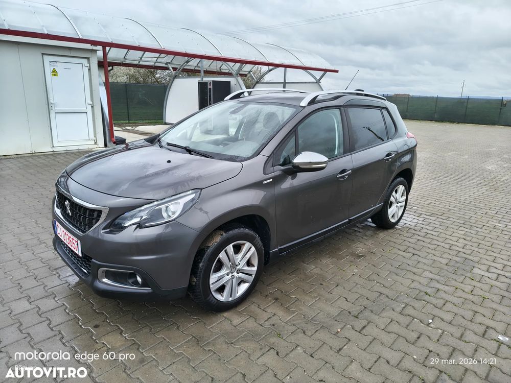 Peugeot 2008 PureTech 110 Style - 1