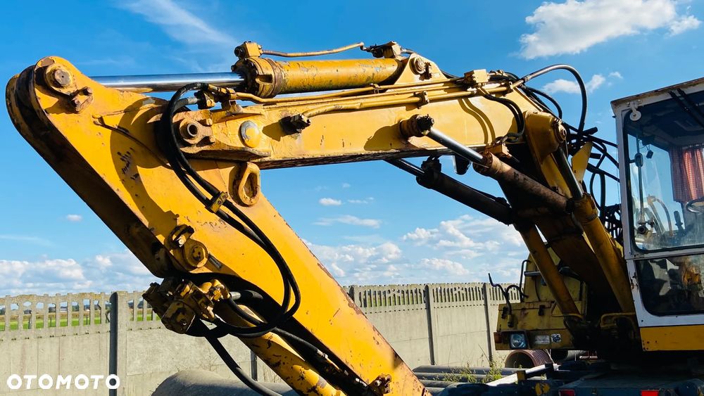 Liebherr A900B - 13