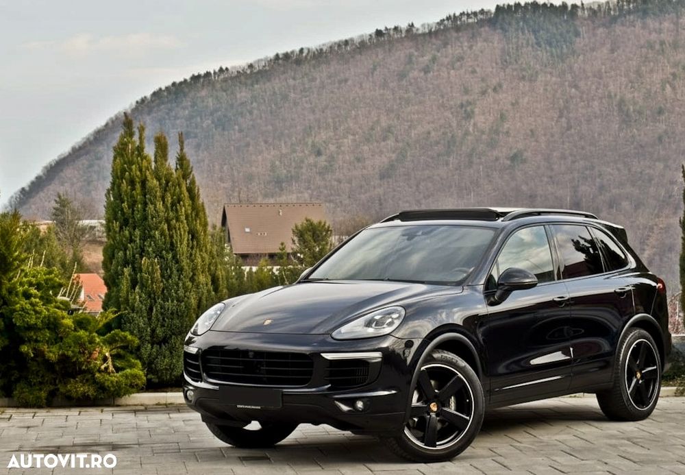 Porsche Cayenne 4.2 L S - 2