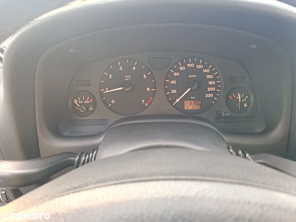 Opel Astra 1.8 Elegance - 28
