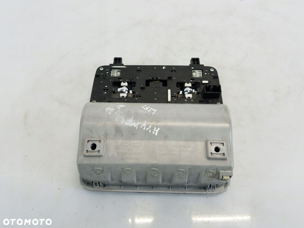 lampka podsufitki hyundai i30 ii kombi - 3