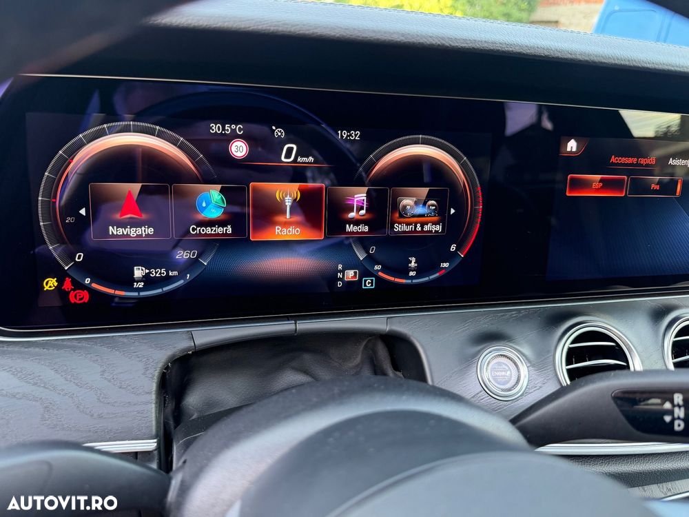 Mercedes-Benz E 220 d Aut. - 11