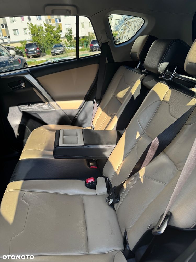 Toyota RAV4 2.0 Premium MS - 13