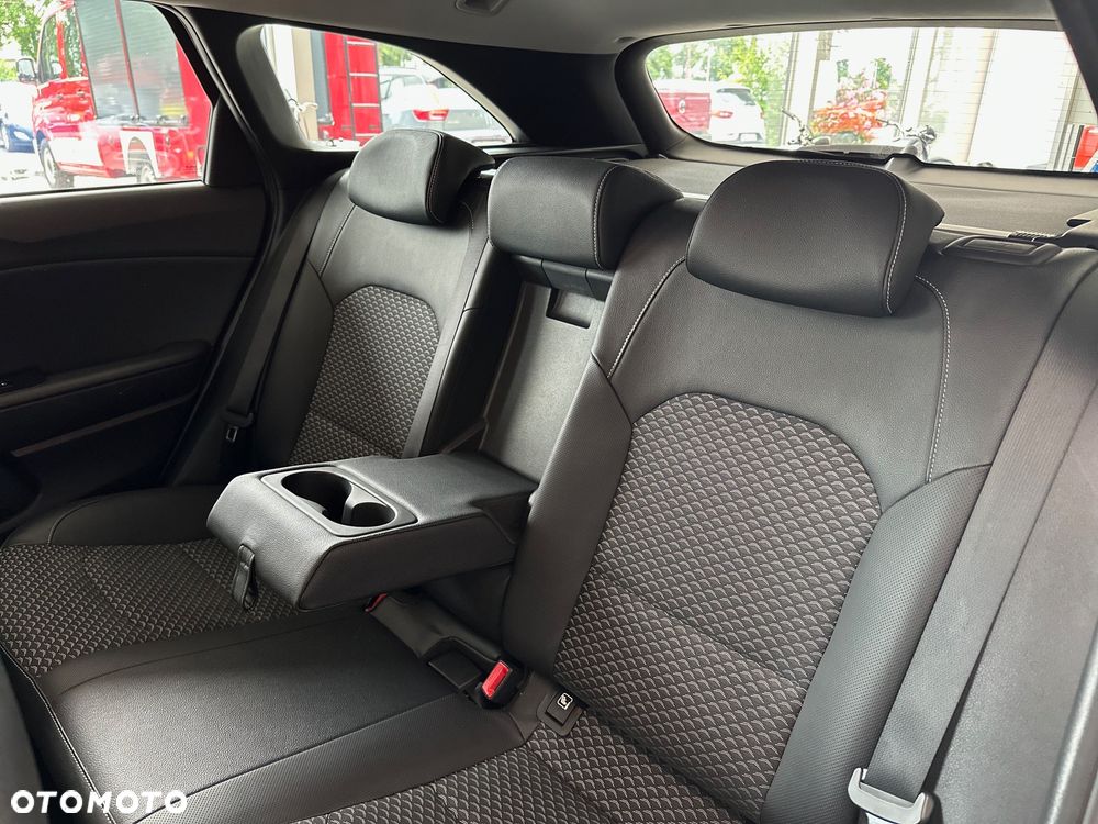 Kia Ceed 1.6 CRDi mHEV L Business Line - 9