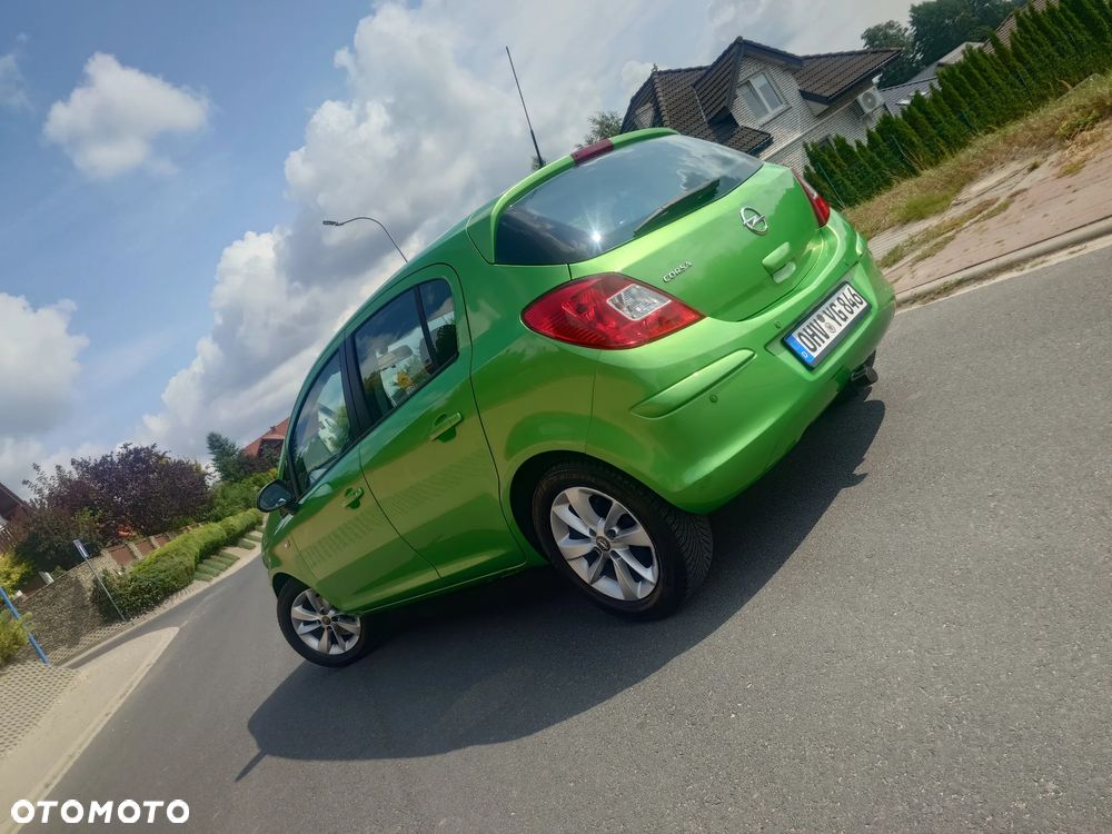 Opel Corsa 1.2 16V Enjoy - 3
