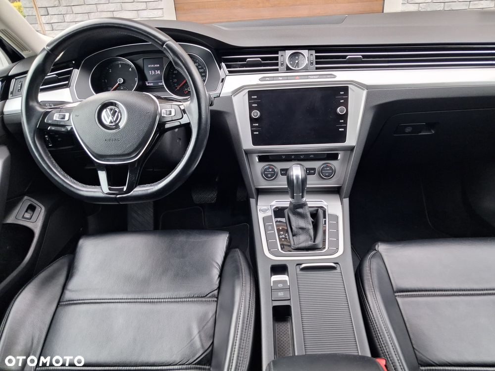 Volkswagen Passat - 5