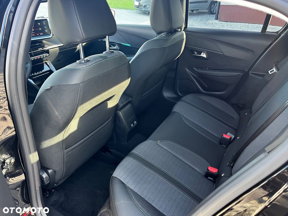 Peugeot 208 PureTech 100 EAT8 Active - 19