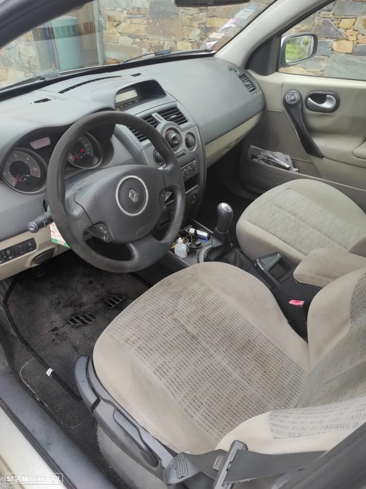 Renault Mégane 1.5 dCi Avantage - 9