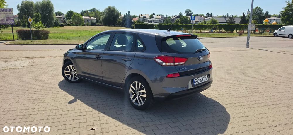 Hyundai i30 1.0 T-GDI Classic + - 8