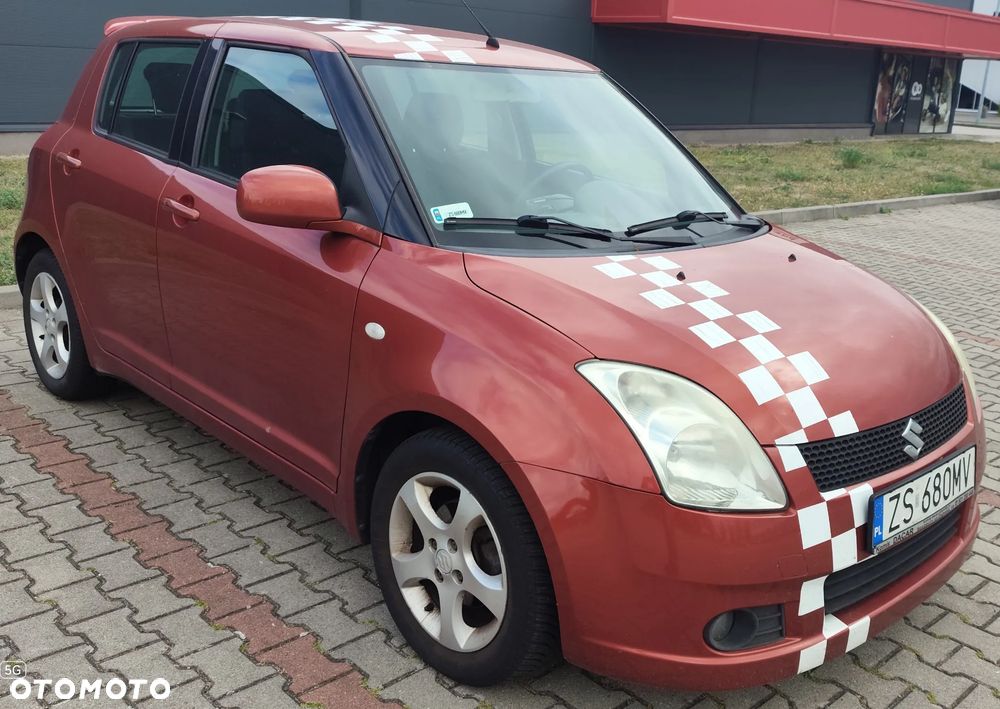 Suzuki Swift - 1