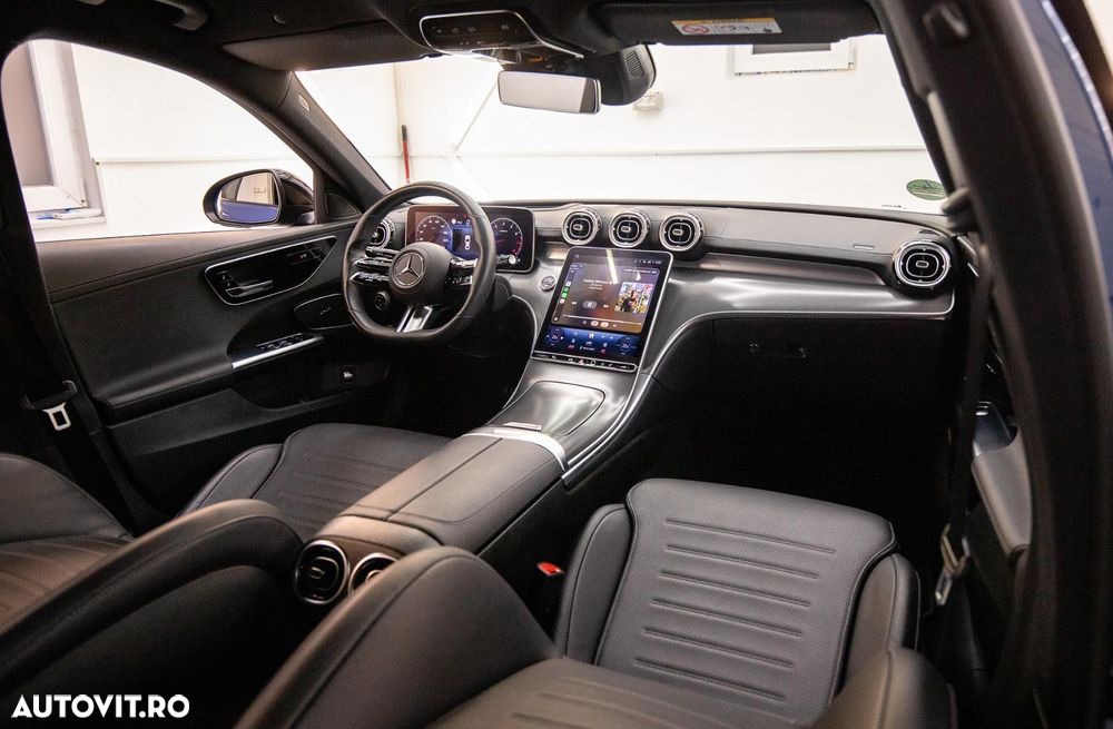 Mercedes-Benz C - 12