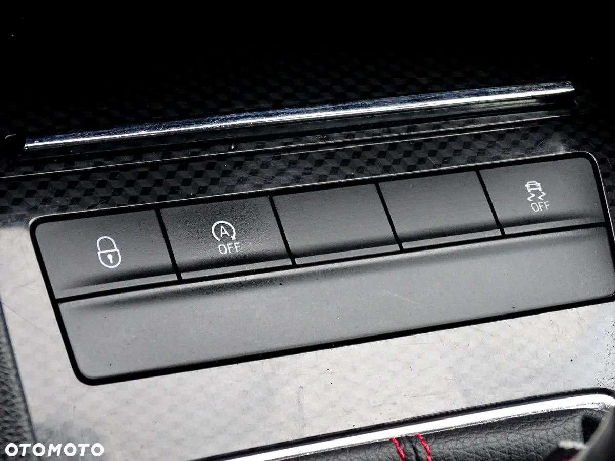 Skoda Octavia 2.0 TDI RS - 24