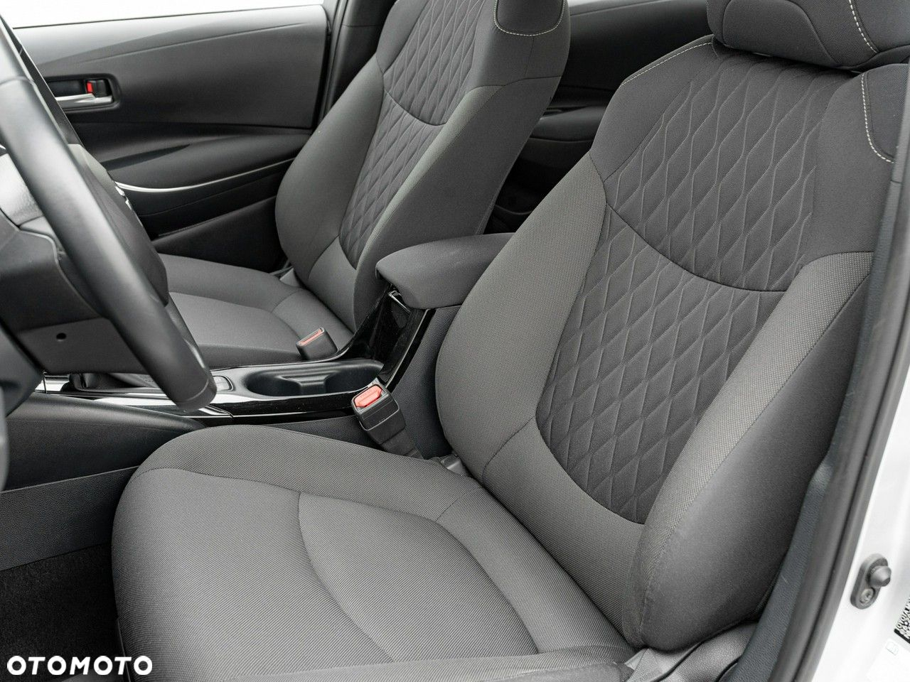 Toyota Corolla 1.8 Hybrid Comfort - 15