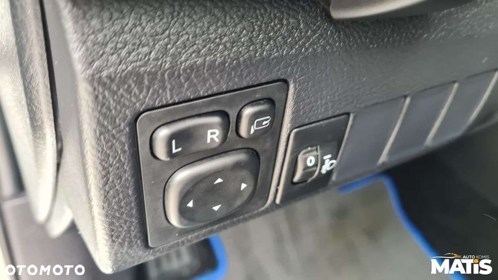 Toyota Auris - 19
