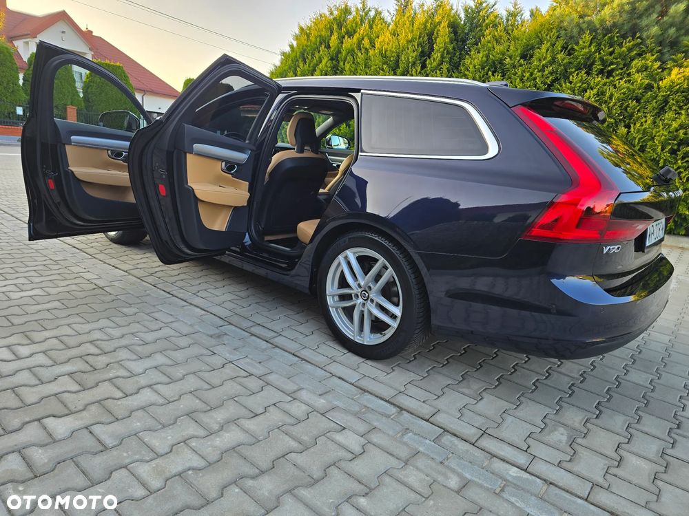 Volvo V90 D3 Momentum Pro - 12