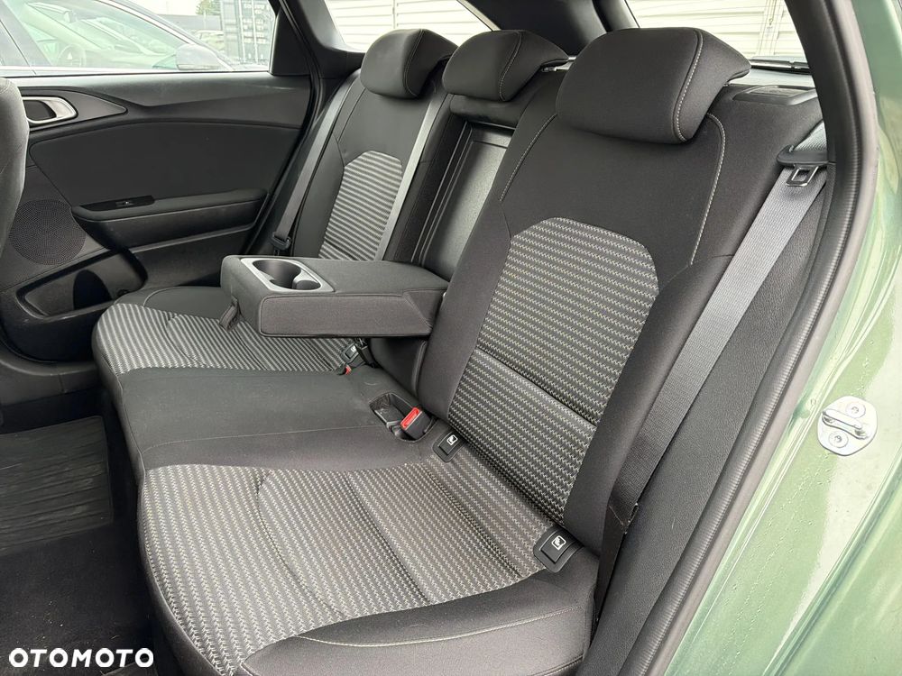 Kia Ceed 1.5 T-GDI M - 15