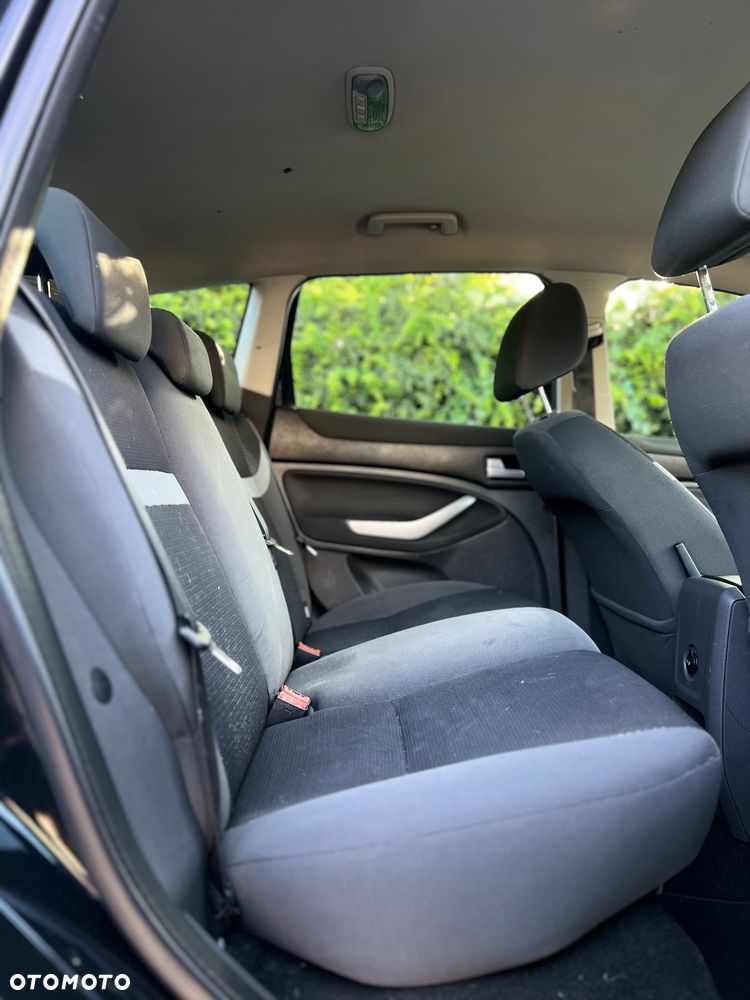 Ford Kuga 2.0 TDCi 4x4 Titanium - 22
