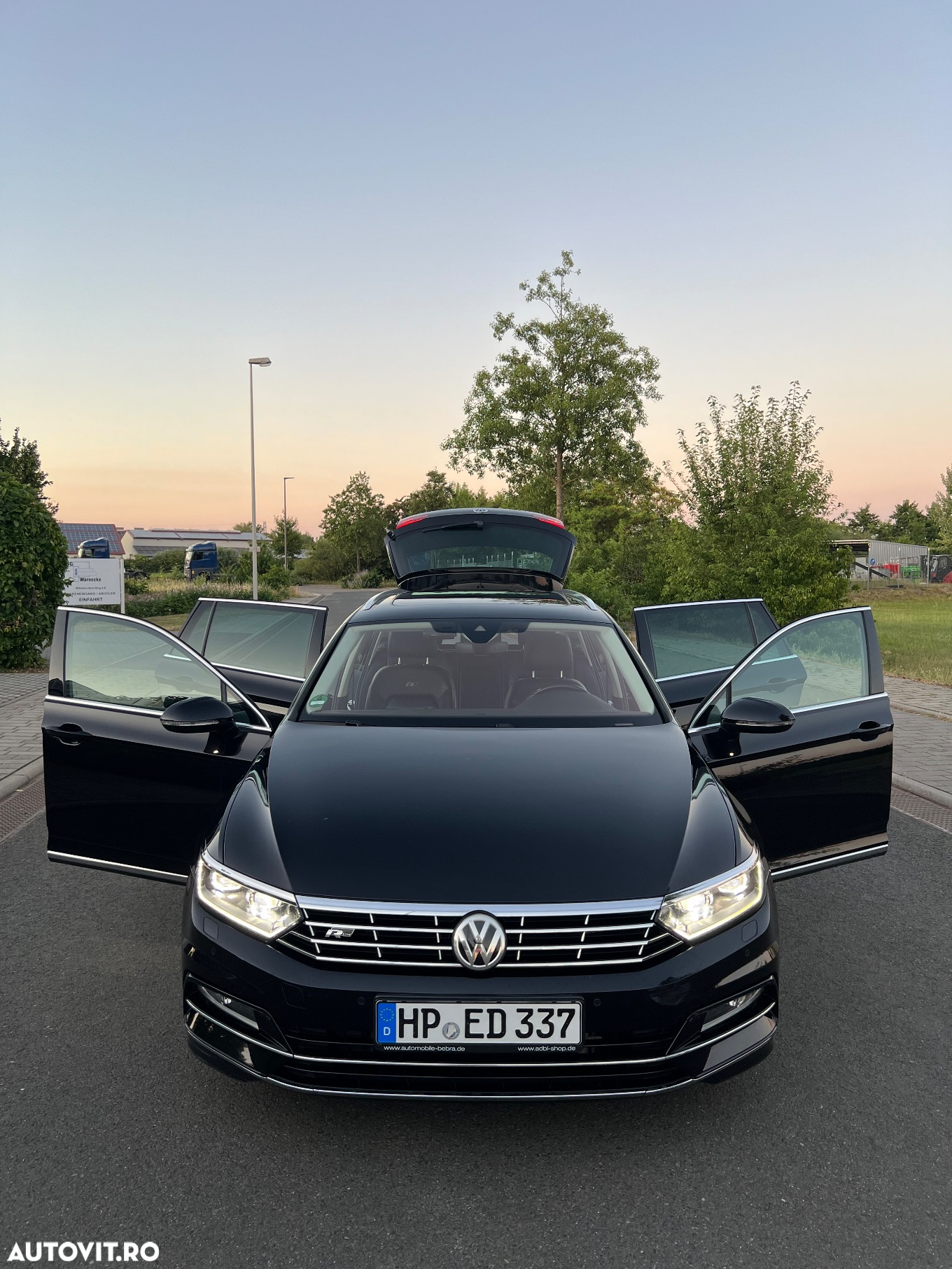 Volkswagen Passat Variant 2.0 TDI DSG 4Motion Highline - 19