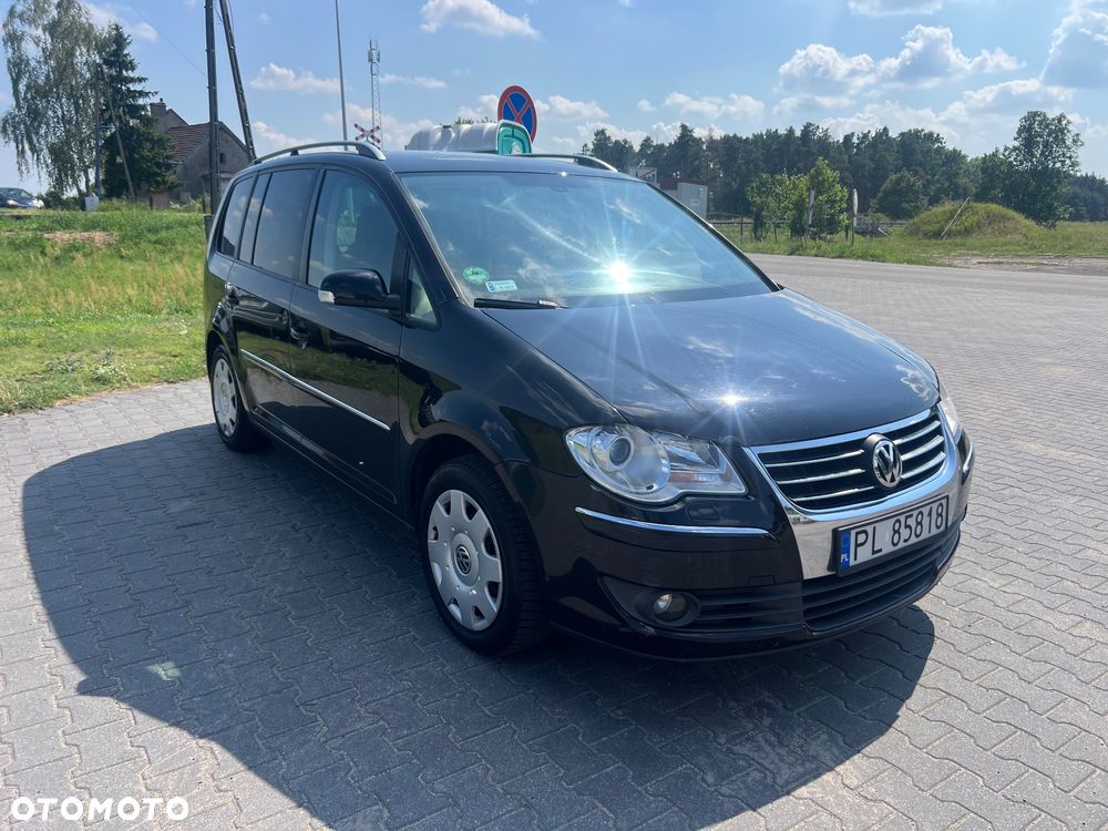 Volkswagen Touran 2.0 TDI DPF Highline - 3