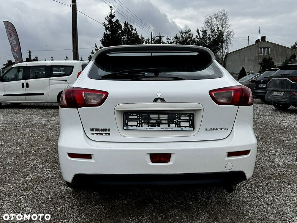 Mitsubishi Lancer - 7