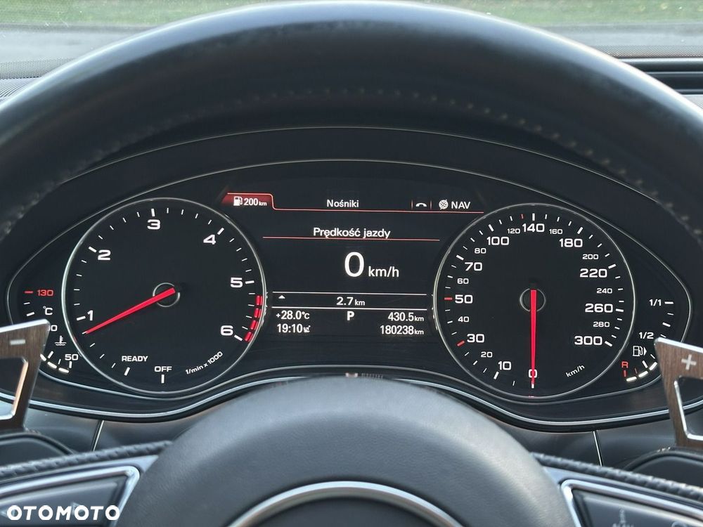 Audi A6 Avant - 16