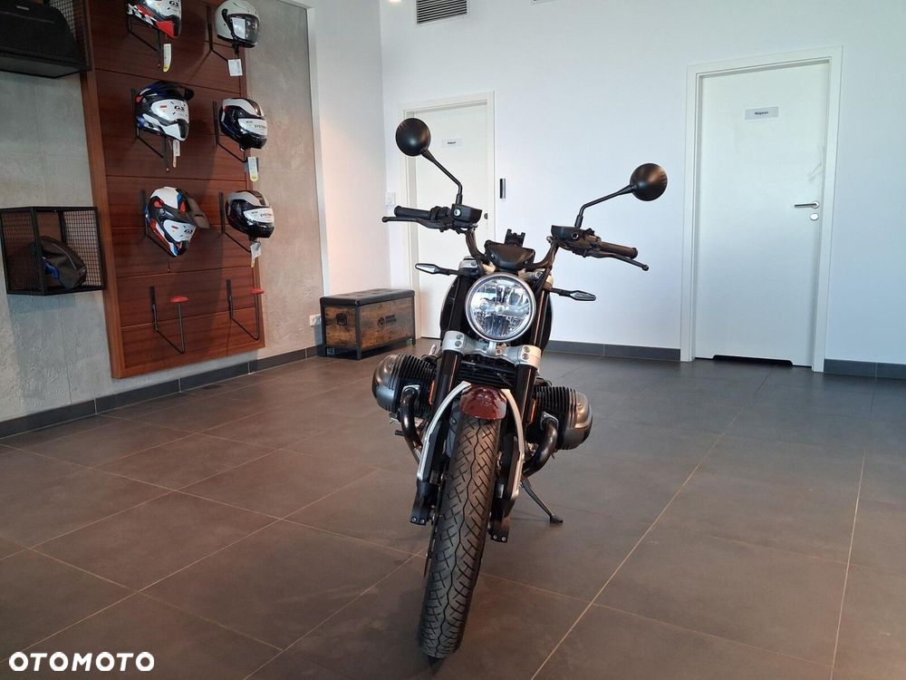 BMW R - 8
