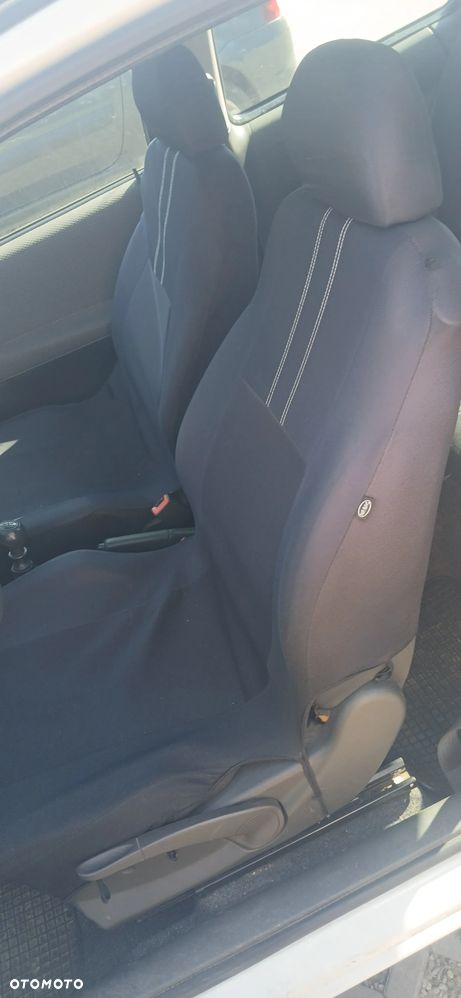 Fiat Punto 1.2 8V Active - 8