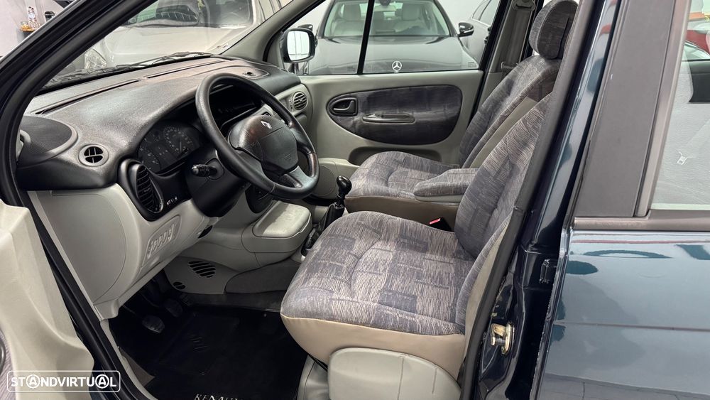 Renault Scénic RX4 1.9 dCi Privilège - 23