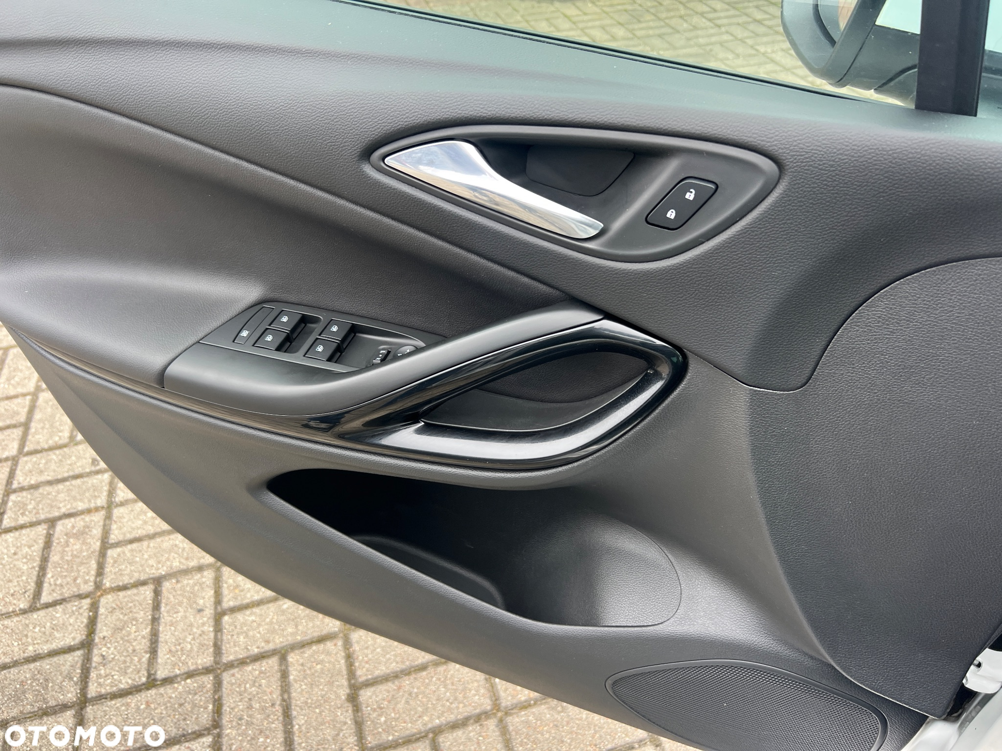 Opel Astra V 1.6 T GPF Dynamic S&S - 24
