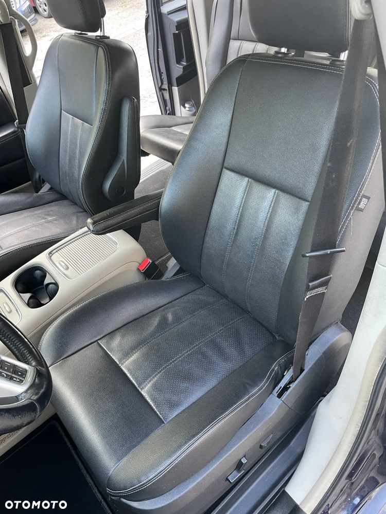 Lancia Voyager 2.8CRD Gold - 9