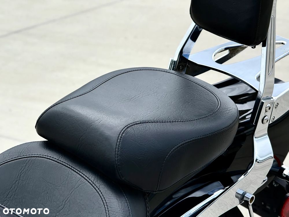 Suzuki Boulevard - 25