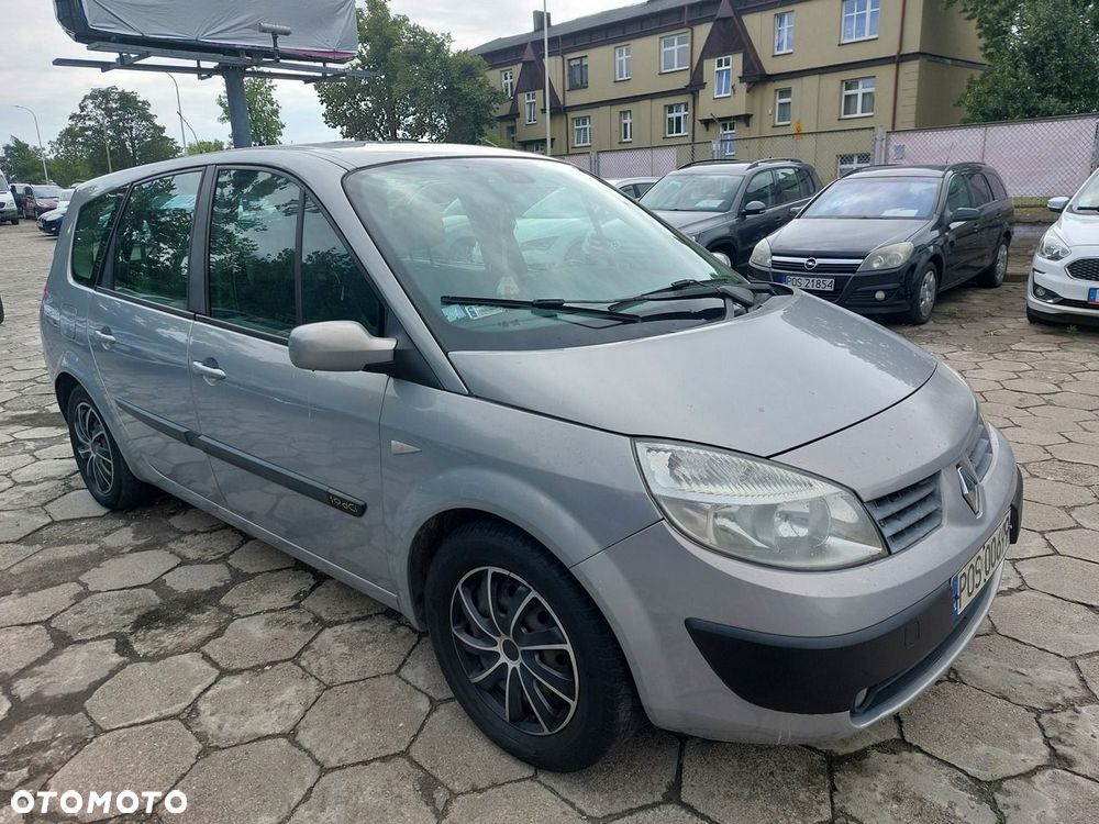 Renault Grand Scenic - 1