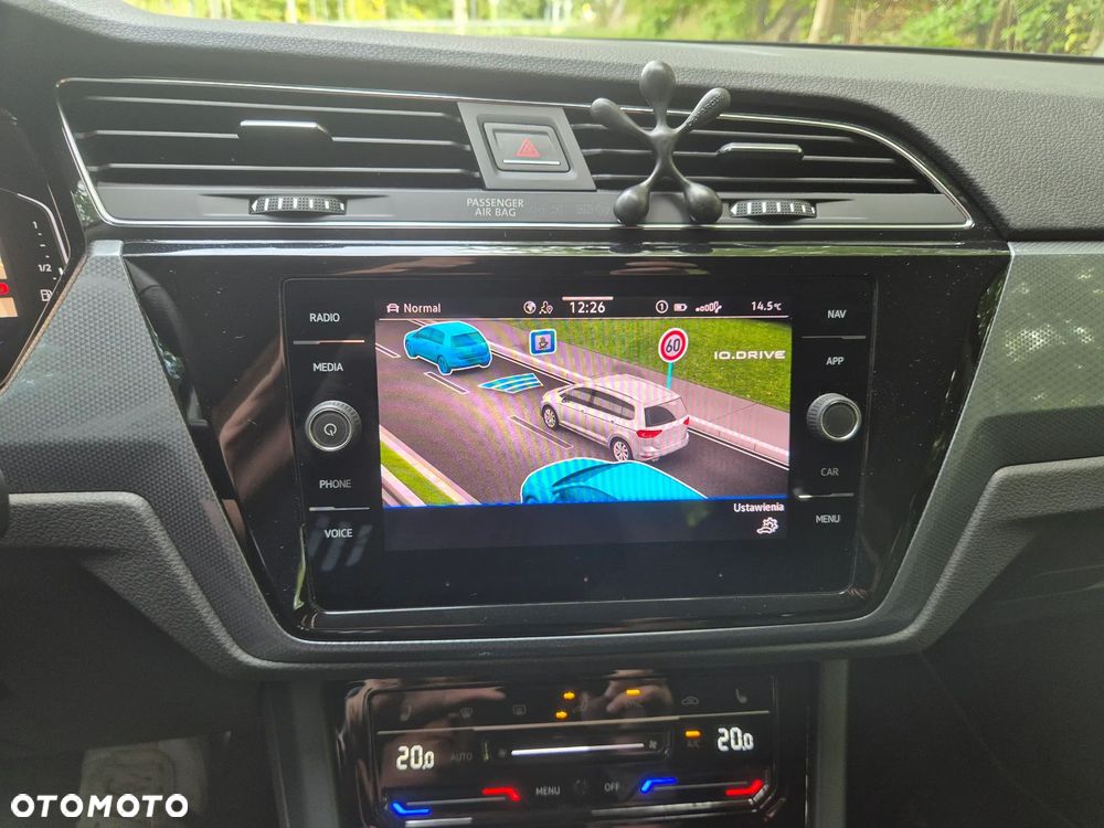 Volkswagen Touran 2.0 TDI SCR DSG ACTIVE - 8