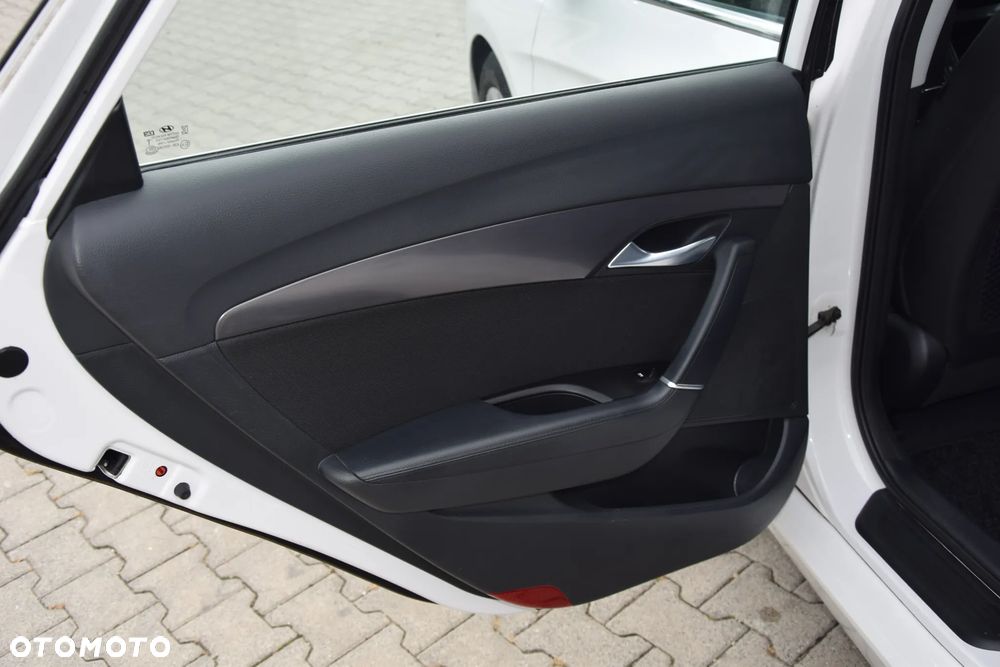 Hyundai i40 i40cw 1.6 Fifa World Cup Edition - 15