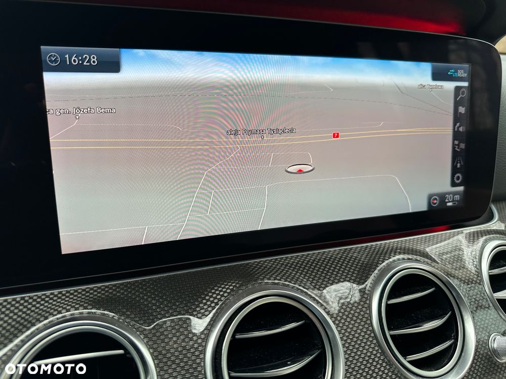 Mercedes-Benz Klasa E 220 d 4-Matic Business Edition 9G-TRONIC - 11