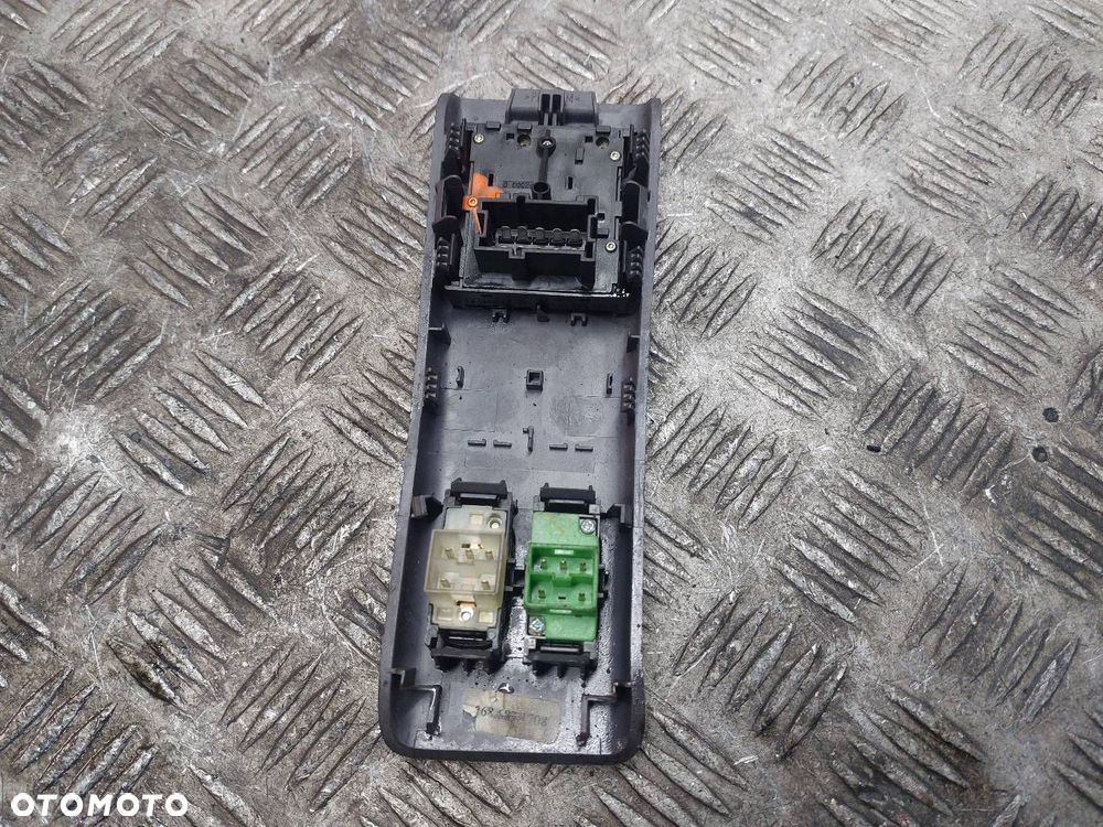PANEL STEROWANIA SZYB MERCEDES-BENZ W168 A KLASA - 2