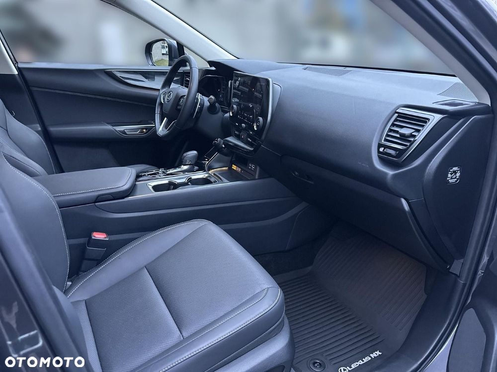Lexus NX 350h Business AWD - 13