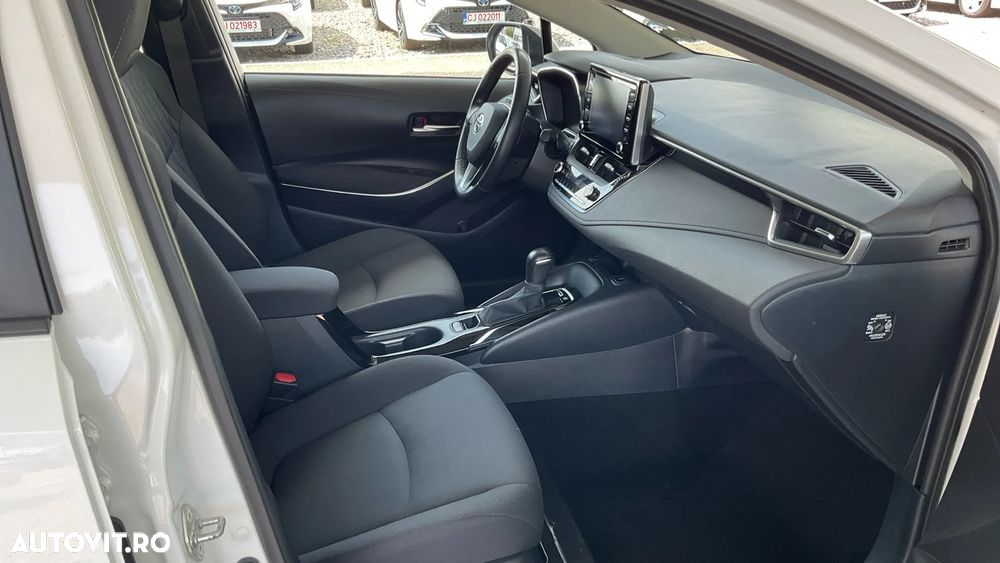Toyota Corolla 1.8 HSD Business - 10